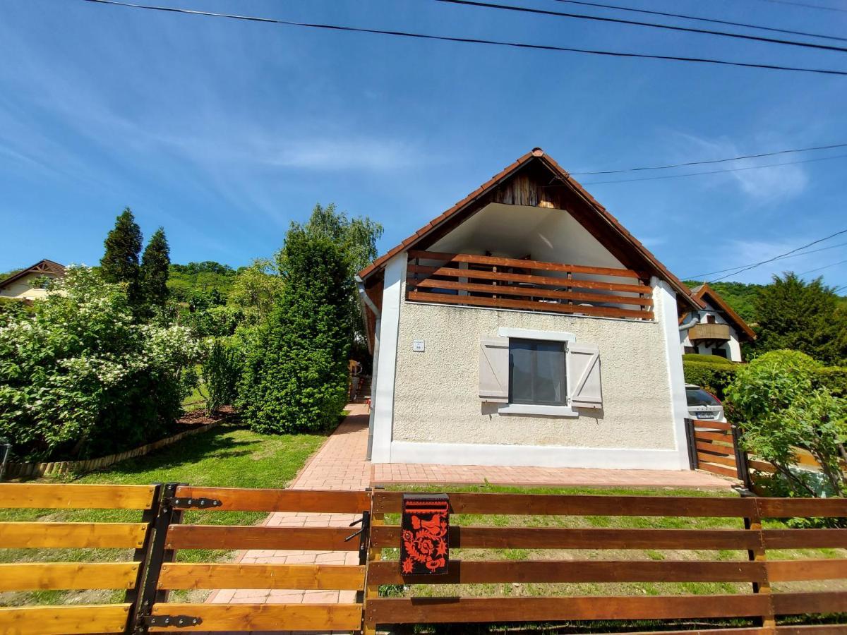 Kilatas A Tora Apartman Szigliget Extérieur photo